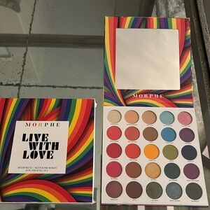 Brand new Morphe eyeshadow pallet